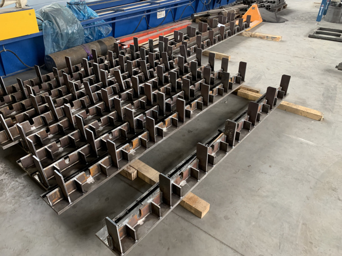 Stainless steel plates